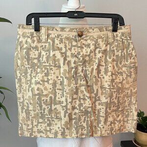 Route 66 Original Clothing Company, Short Skirt/Shorts, GrayGreen Camo, Size 7/8